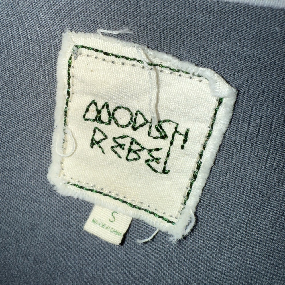 Modish Rebel small - Picture 4 of 4